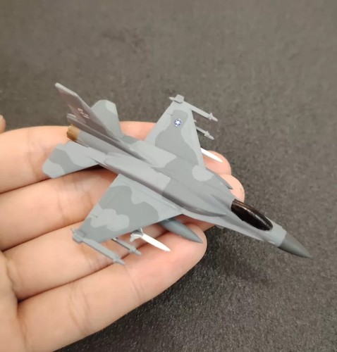 Stampa 200 16e blocco - 1/200, f-16e